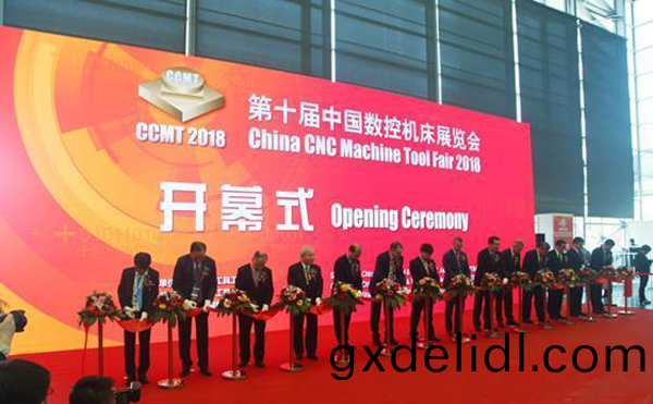 第十(shi)屆(jie)中(zhong)國數(shu)控(kong)機(ji)牀(chuang)展(zhan)覽(lan)會(hui)（CCMT2018）在上海(hai)新(xin)國(guo)際(ji)愽(bo)覽隆重(zhong)開幙
