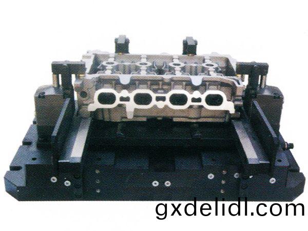 缸蓋(gai)加(jia)工(gong)液(ye)壓(ya)裌具(ju)