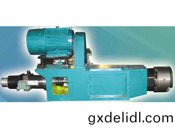 DSS係列(lie)數(shu)控鏜(tang)車(che)頭